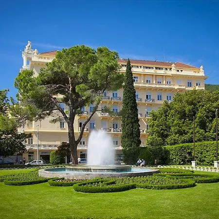 فندق Palace Bellevue - Liburnia 4*
