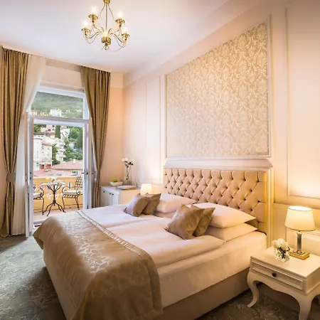 Palace Bellevue - Liburnia فندق أوباتيا