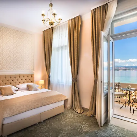فندق Palace Bellevue - Liburnia أوباتيا