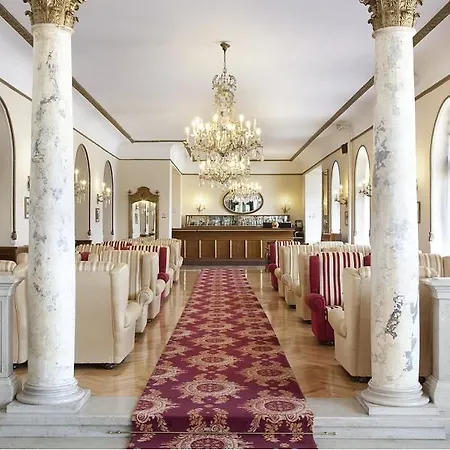 Palace Bellevue - Liburnia فندق